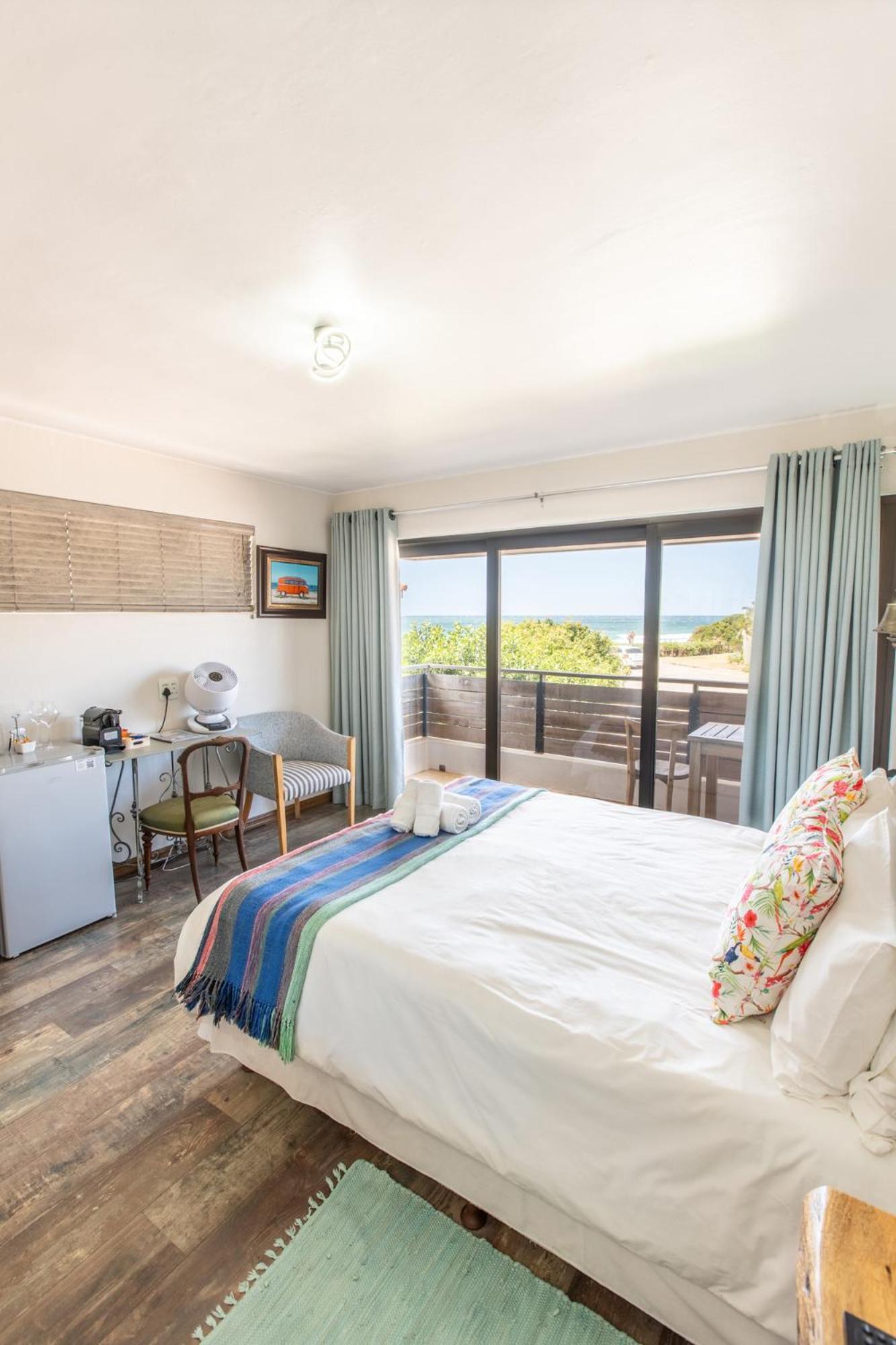 Atsupers Accommodation Jeffreys Bay Exterior photo