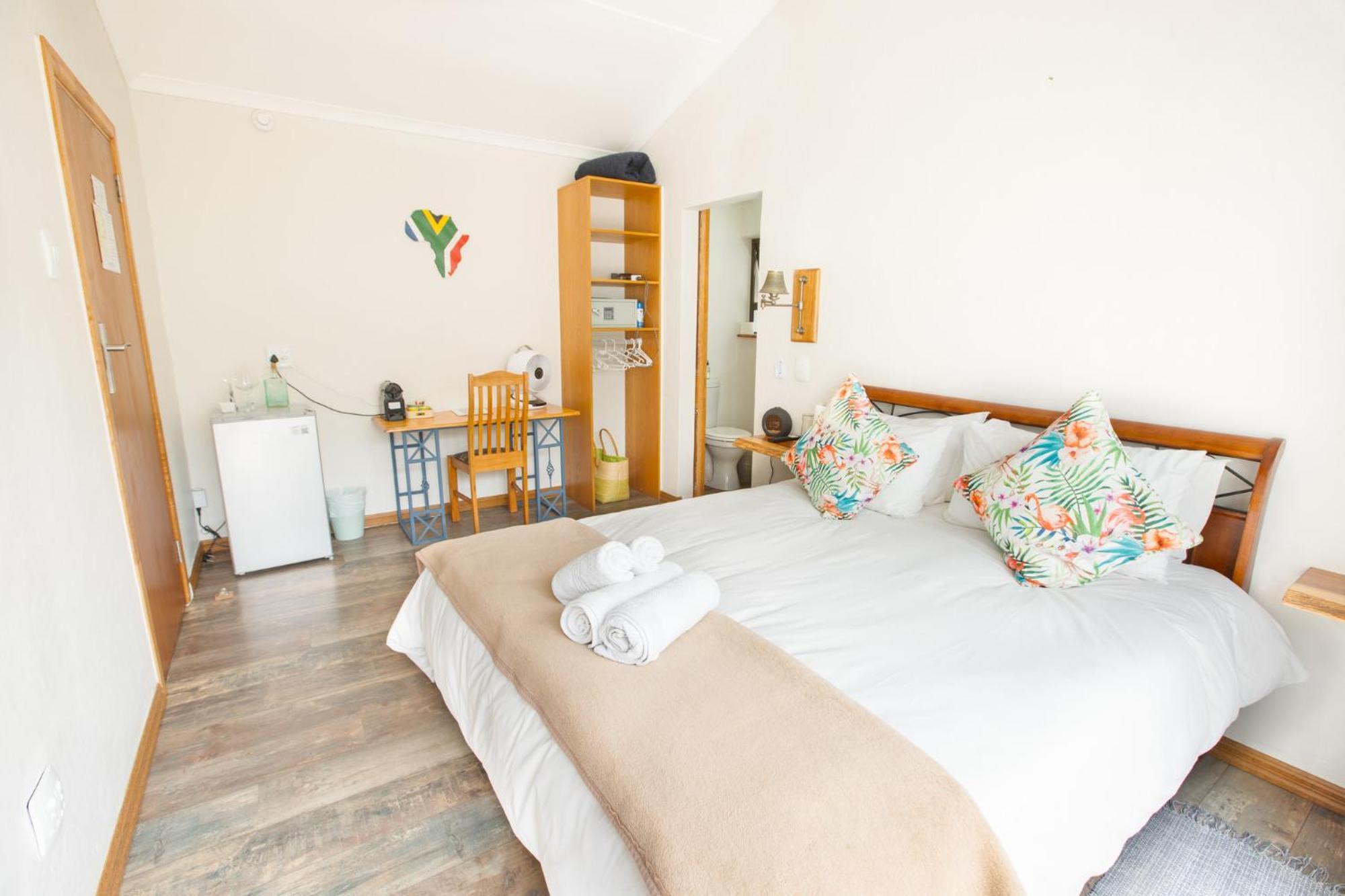 Atsupers Accommodation Jeffreys Bay Exterior photo