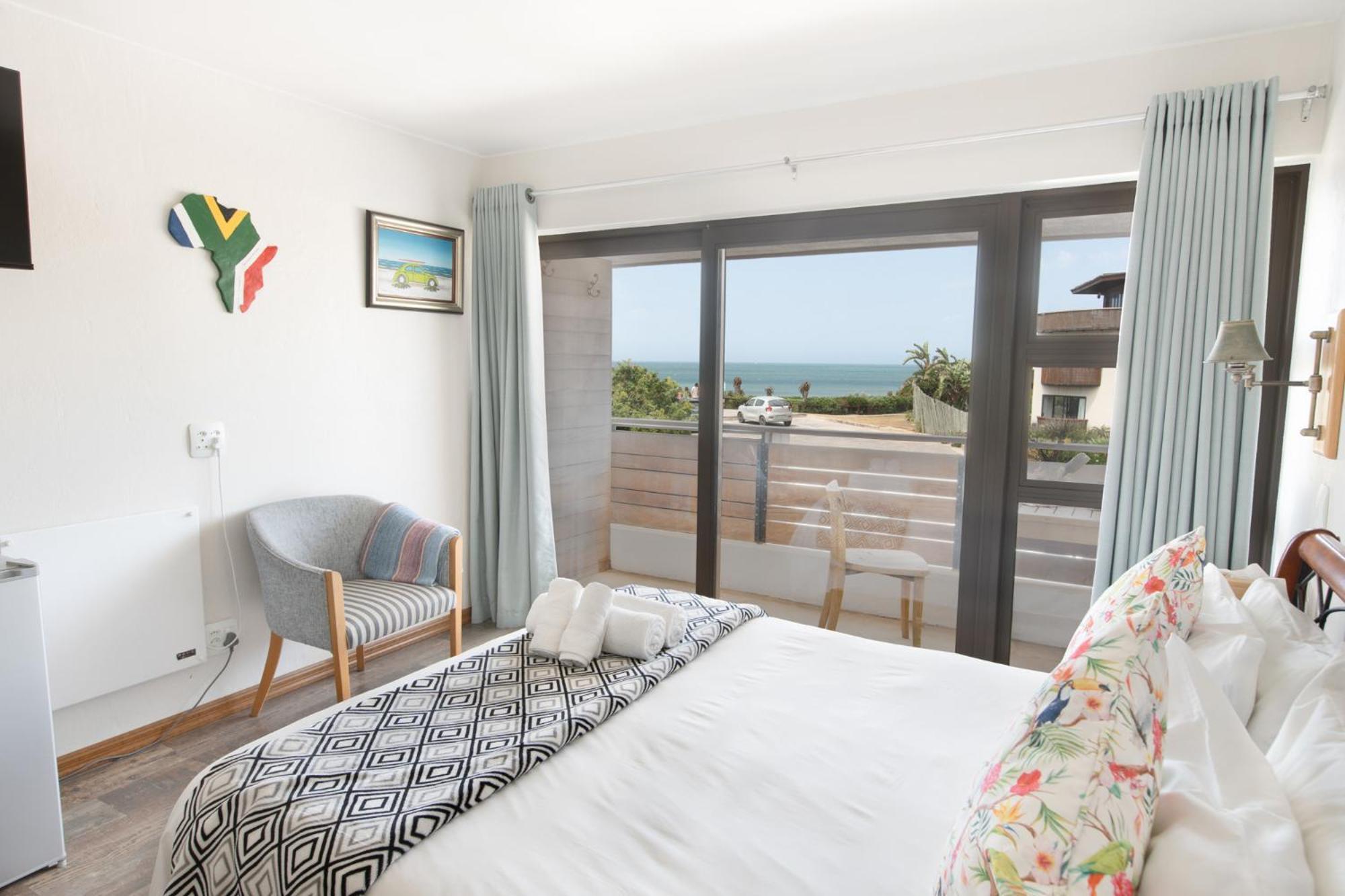Atsupers Accommodation Jeffreys Bay Exterior photo