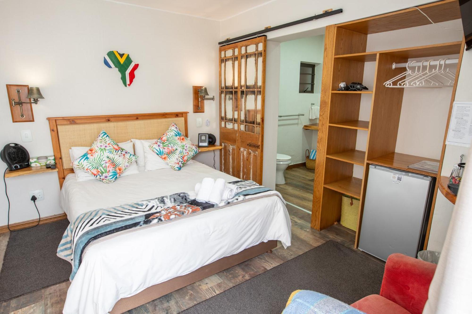 Atsupers Accommodation Jeffreys Bay Exterior photo