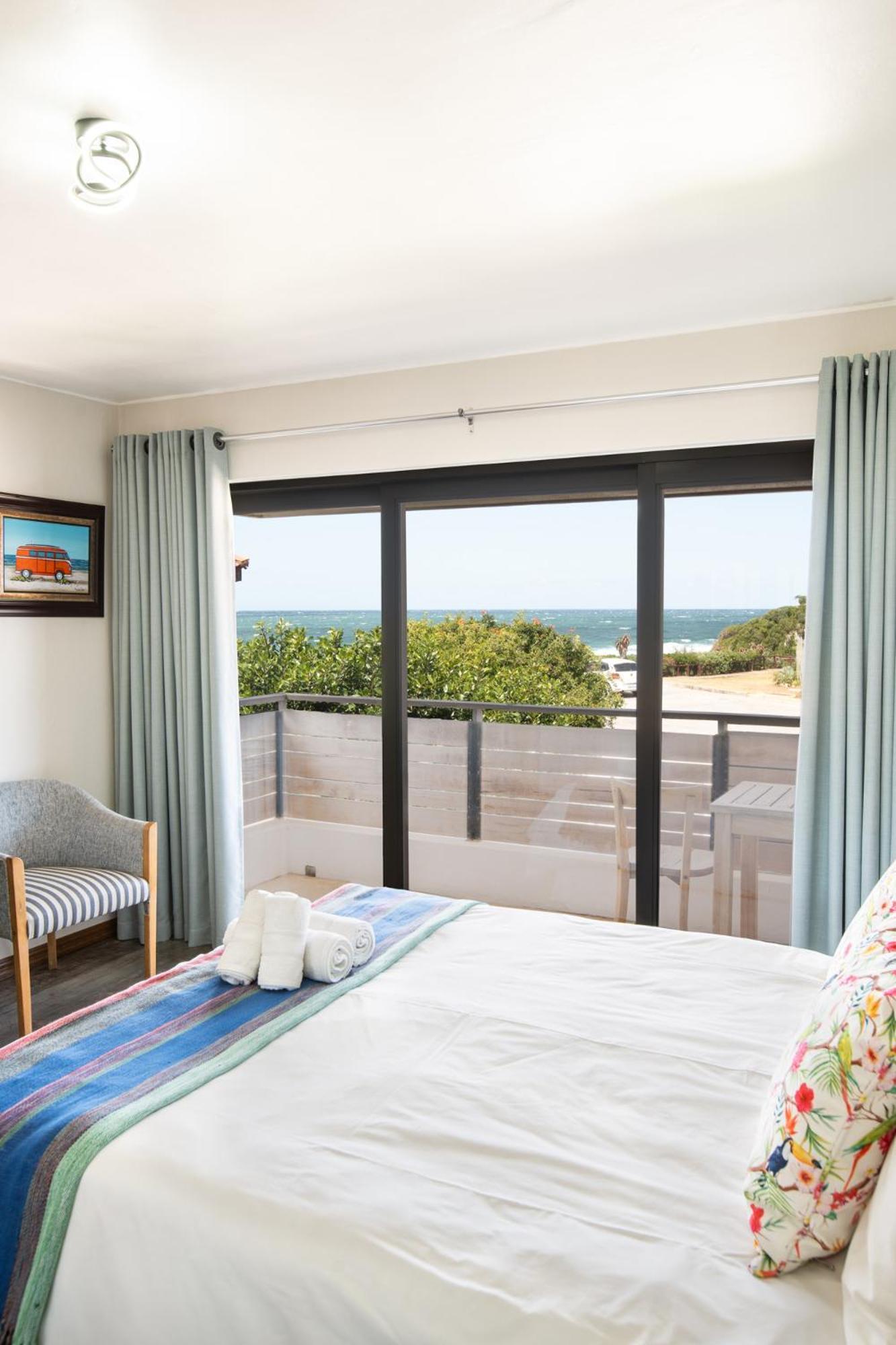 Atsupers Accommodation Jeffreys Bay Exterior photo