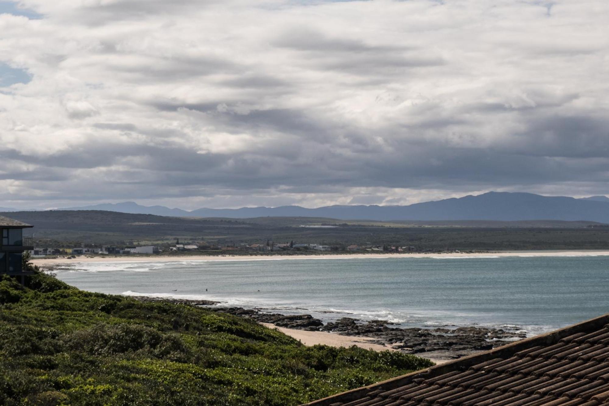 Atsupers Accommodation Jeffreys Bay Exterior photo