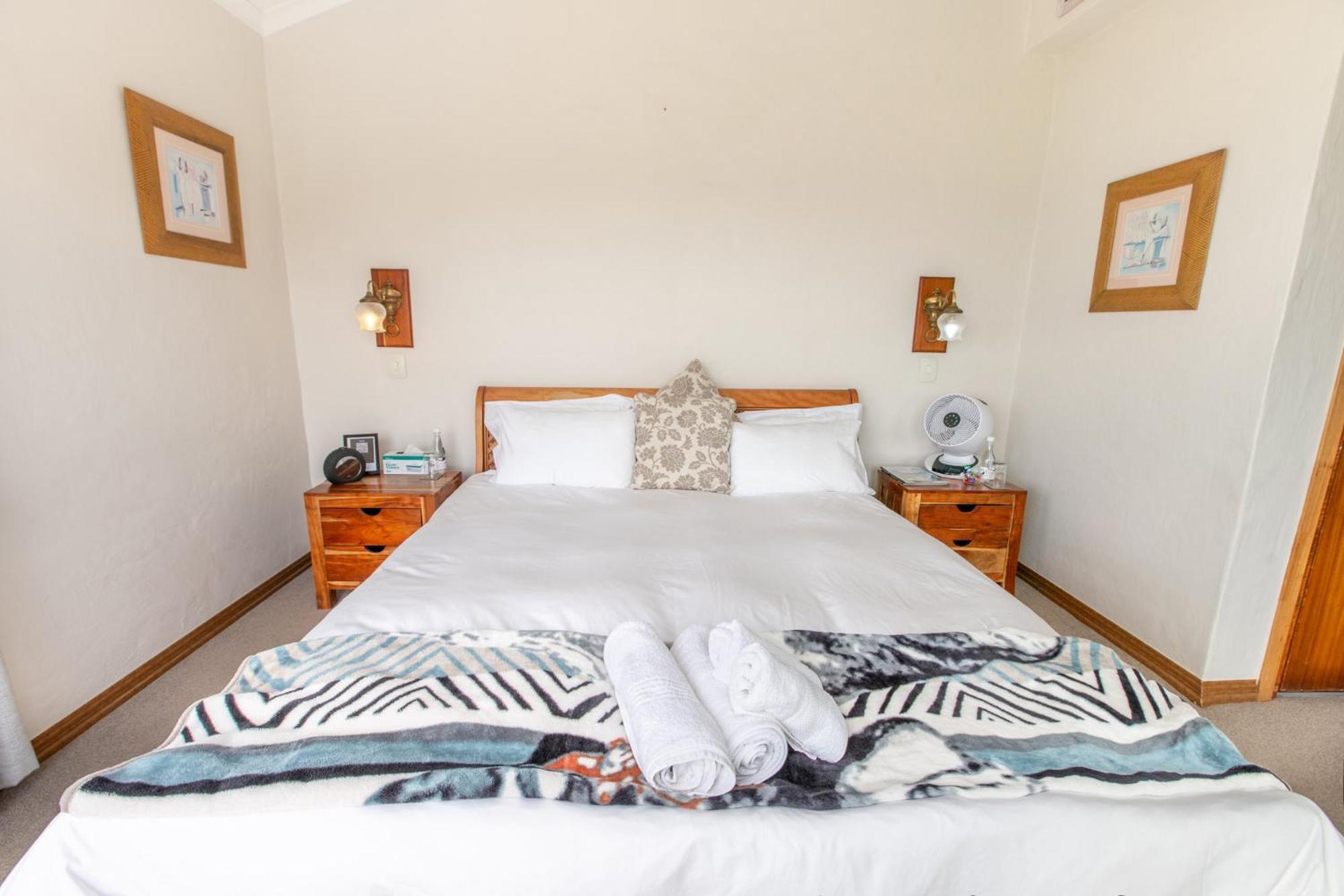 Atsupers Accommodation Jeffreys Bay Exterior photo