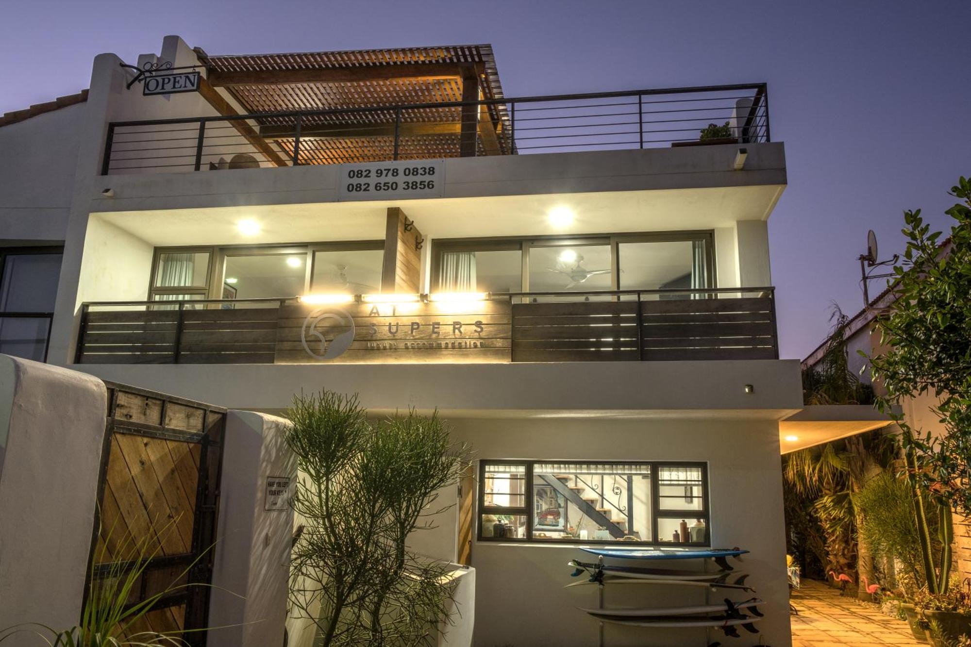 Atsupers Accommodation Jeffreys Bay Exterior photo