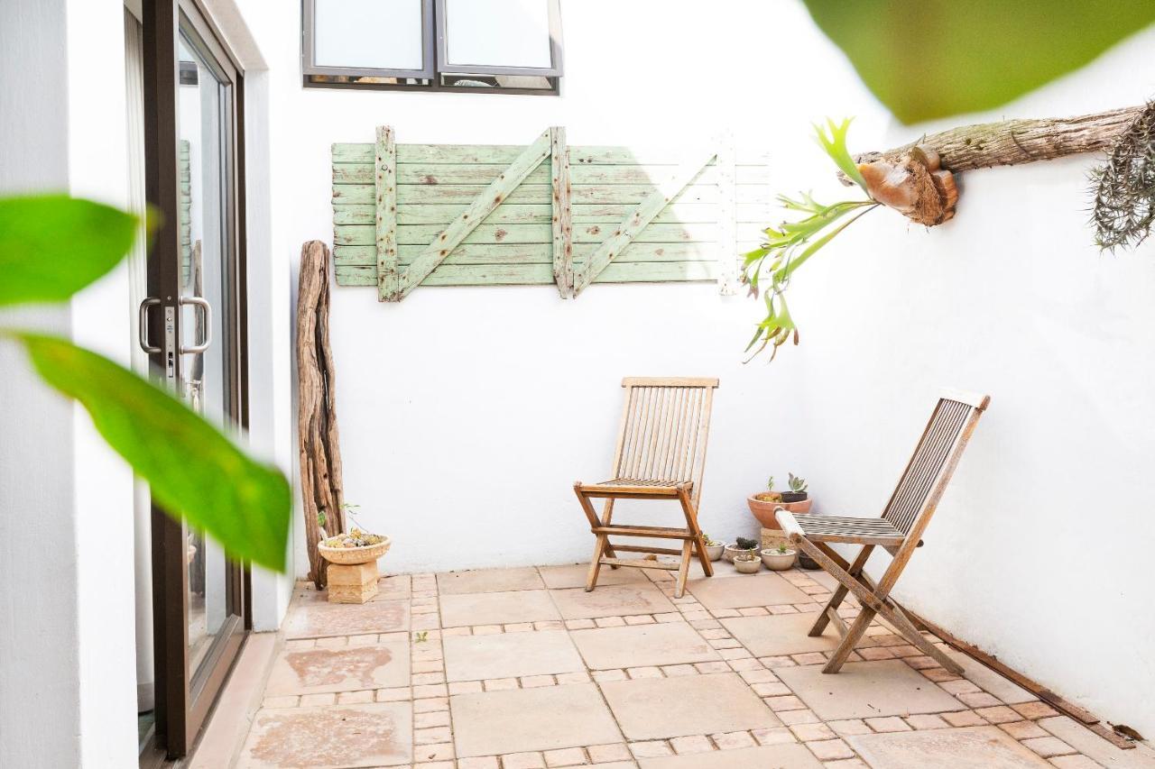 Atsupers Accommodation Jeffreys Bay Exterior photo